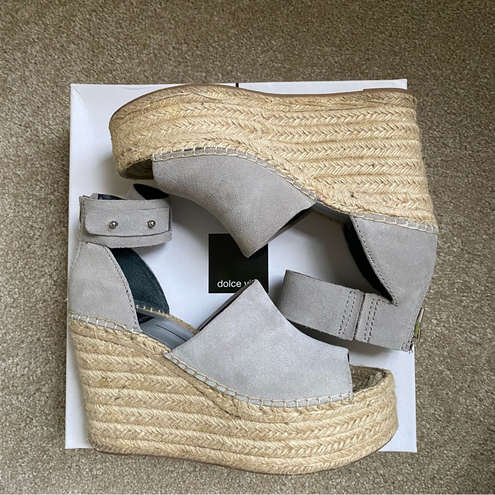 Dolce Vita straw wedge